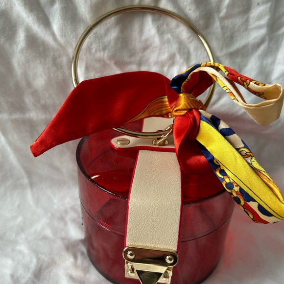 Unique Handbag - Picture 2 of 3